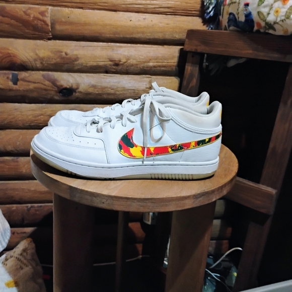 Nike Men's Shoes Sky Force 3/4 White Red Camo Swoosh CZ7892-100 - Picture 5 of 11